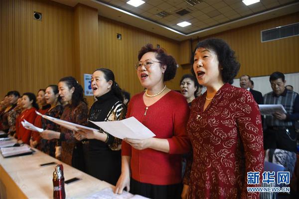 刺客信条英灵殿铁匠锻锤的属性怎么样